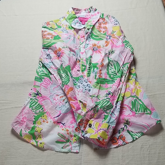 Lilly pulitzer s/p button down shirt - Picture 2 of 3